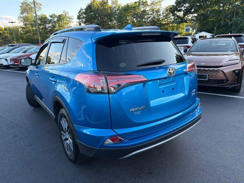 Used 2017 Toyota RAV4 XLE w/ Plus Special Value Package AWD/4WD image 7