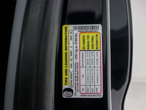 Used 2018 Ford Transit 350 XL image 30