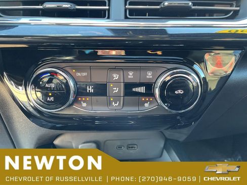 New 2026 Chevrolet Trax RS w/ Sunroof Package FWD image 18