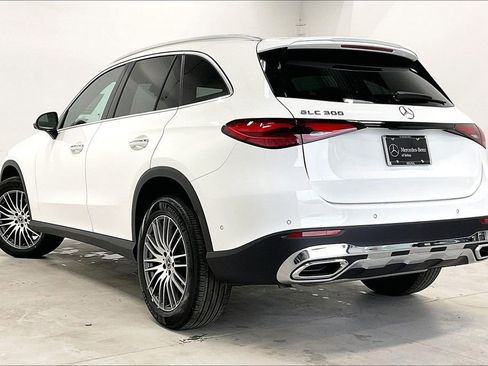 New 2026 Mercedes-Benz GLC 300 image 12