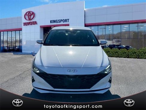 Used 2023 Hyundai Elantra SEL w/ Convenience Package image 8
