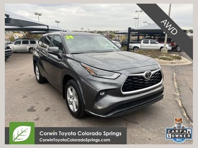 Used 2024 Toyota Highlander LE