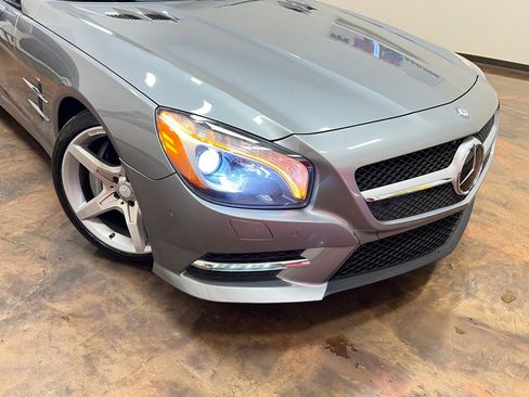 Used 2013 Mercedes-Benz SL 550 image 46