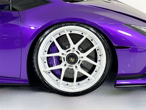 Used 2023 Lamborghini Huracan Tecnica image 30