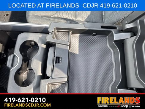 New 2026 RAM 1500 4x4 Crew Cab image 25