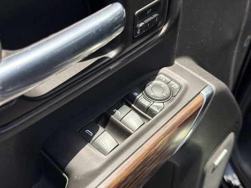 Used 2020 Chevrolet Silverado 3500 High Country w/ Technology Package AWD/4WD image 18