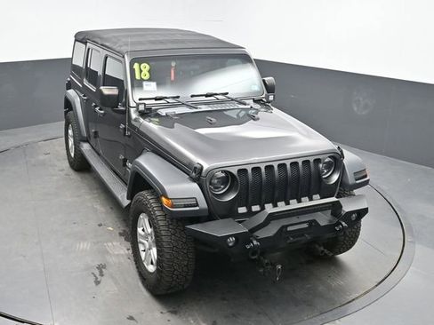 Used 2018 Jeep Wrangler Unlimited Sport S image 21