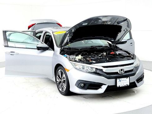 Used 2016 Honda Civic EX-L image 9