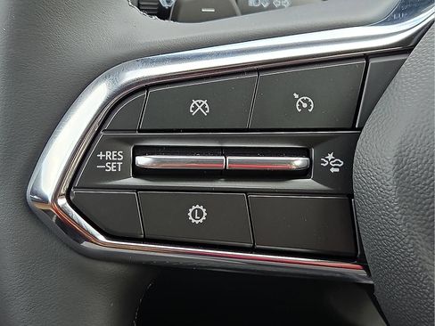 New 2026 Chevrolet Equinox ACTIV w/ Convenience Package III AWD/4WD image 20