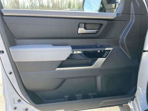 Used 2026 Toyota Tundra Limited w/ TRD Off-Road Package image 17