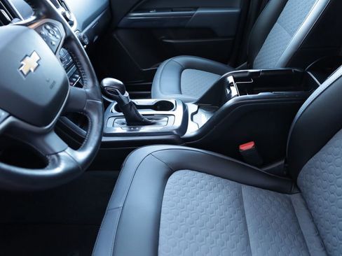 Used 2022 Chevrolet Colorado Z71 image 37