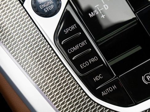 Used 2023 BMW X5 M50i w/ Executive Package image 32