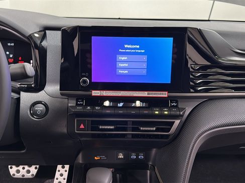 New 2026 Toyota Camry SE image 10