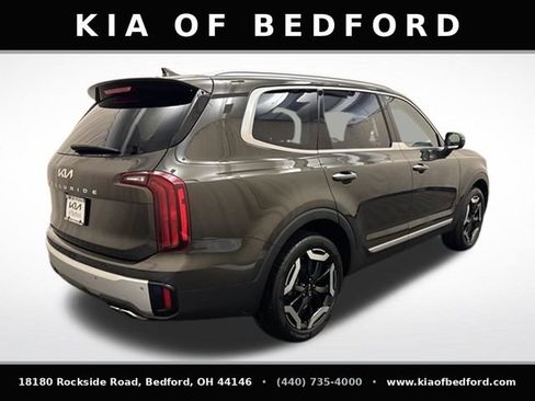 Used 2024 Kia Telluride S FWD image 6