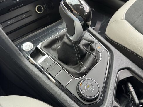 New 2026 Volkswagen Taos SE AWD/4WD image 31