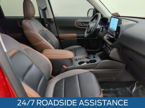 Certified 2023 Ford Bronco Sport Outer Banks w/ Tech Package image 18