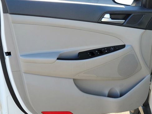 Used 2019 Hyundai Tucson Value FWD image 13