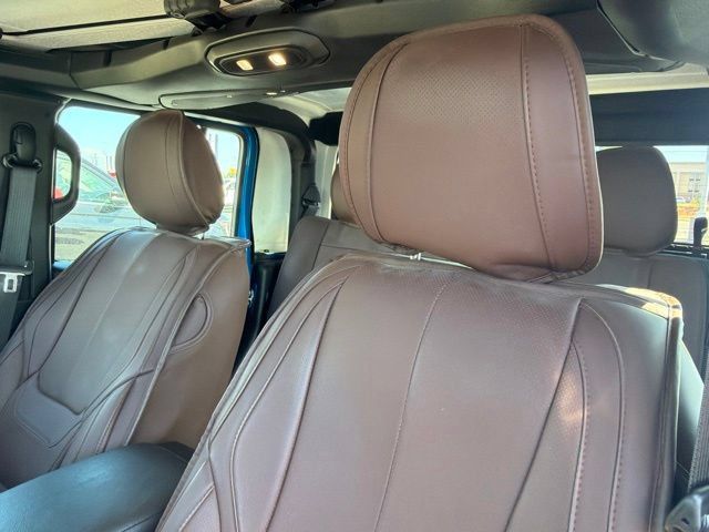 Used 2024 Jeep Gladiator Sport AWD/4WD image 19