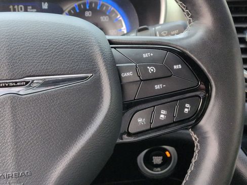 Used 2020 Chrysler Pacifica Touring-L Plus w/ Advanced Safetytec Group image 25