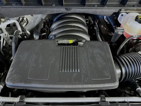 Used 2024 GMC Sierra 1500 Denali AWD/4WD image 9