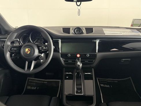 New 2026 Porsche Macan Turbo image 22