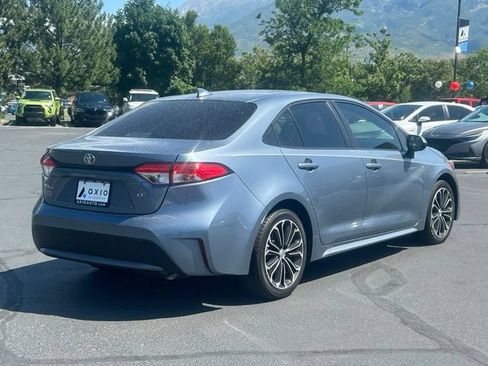 Used 2022 Toyota Corolla LE FWD image 3