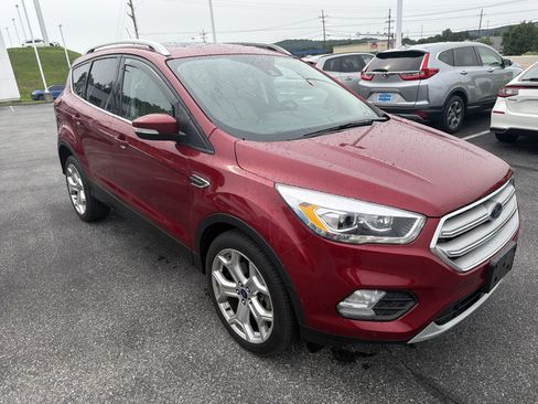 Used 2019 Ford Escape Titanium AWD/4WD image 1