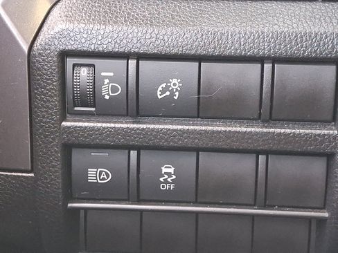 Used 2025 Toyota Tacoma SR5 image 24