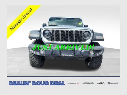Used 2024 Jeep Gladiator Rubicon w/ Convenience Group