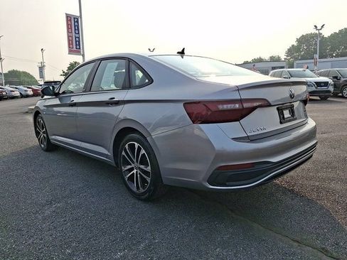 Certified 2023 Volkswagen Jetta Sport FWD image 4