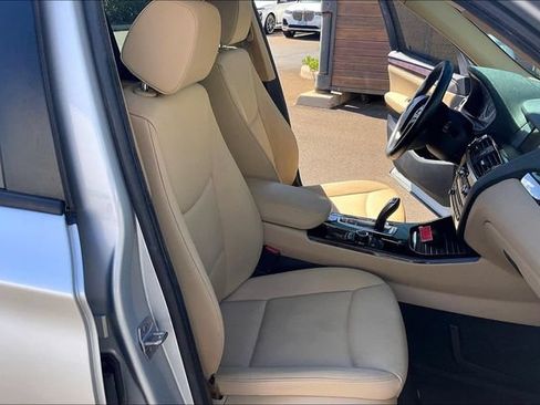 Used 2017 BMW X3 sDrive28i RWD image 7