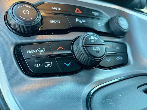 Used 2020 Dodge Challenger R/T image 15