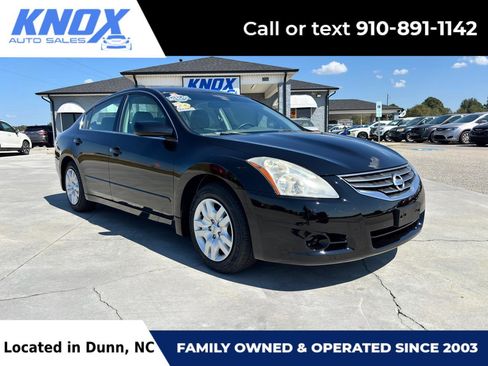 Used 2010 Nissan Altima 2.5 S image 1