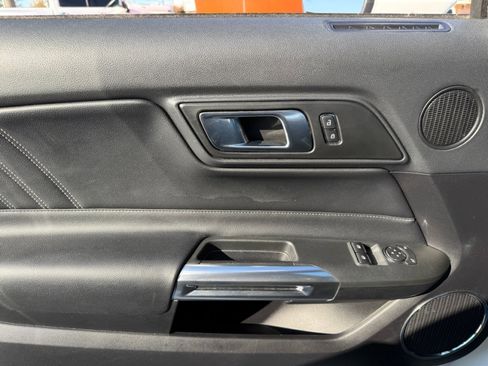 Used 2019 Ford Mustang Premium image 32