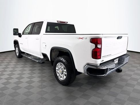 Used 2022 Chevrolet Silverado 2500 LT w/ Fleet Comfort Package AWD/4WD image 5