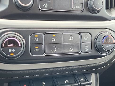 Used 2022 GMC Canyon Elevation w/ Elevation Premium Package AWD/4WD image 29