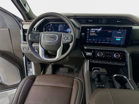 Certified 2025 GMC Sierra 1500 Denali w/ Denali Reserve Package AWD/4WD image 25