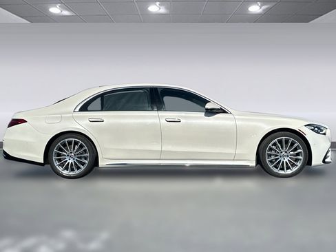 Certified 2023 Mercedes-Benz S 500 4MATIC image 7