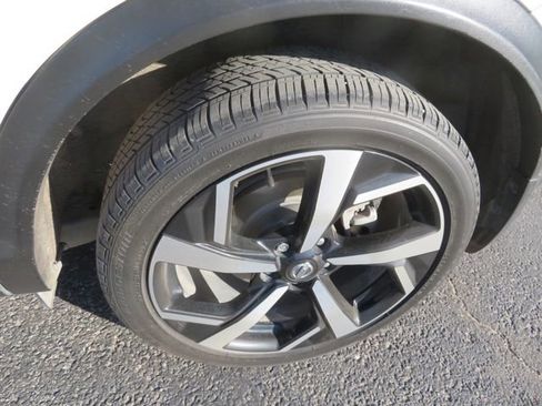 Used 2022 Nissan Rogue Sport SL image 11