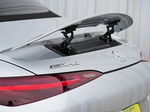 Used 2022 Mercedes-Benz SL 55 AMG 4MATIC w/ Driver Assistance Package image 66