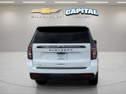 Used 2024 Chevrolet Suburban Z71 w/ Luxury Package AWD/4WD image 4