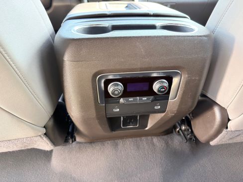 Used 2024 Chevrolet Tahoe LT image 22