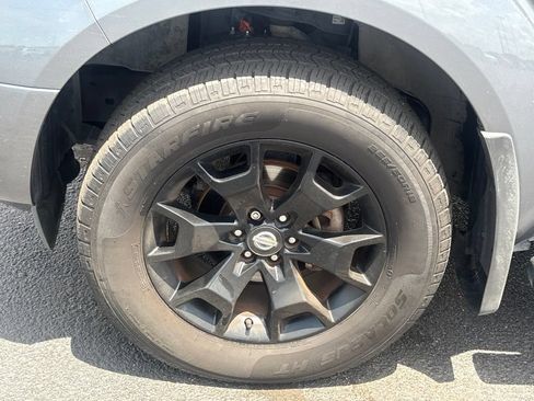 Used 2020 Nissan Frontier SV w/ Midnight Edition Floor Mats RWD image 23