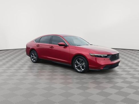 Used 2023 Honda Accord EX-L image 2