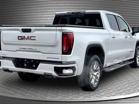 Used 2022 GMC Sierra 1500 Denali image 6