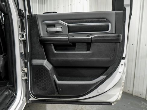 Used 2021 RAM 2500 Big Horn image 47