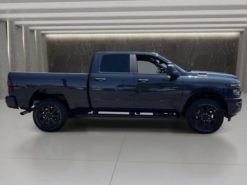 Used 2026 RAM 2500 Big Horn AWD/4WD image 7