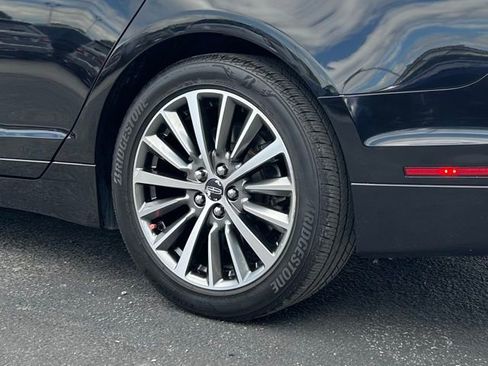 Used 2019 Lincoln MKZ Reserve image 22