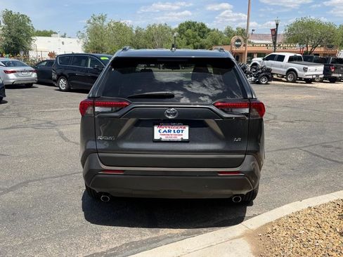 Used 2021 Toyota RAV4 LE w/ Carpet Mat Package (TMS) image 6