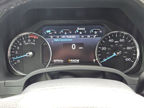 Used 2022 Ford F350 Lariat w/ Chrome Package image 18